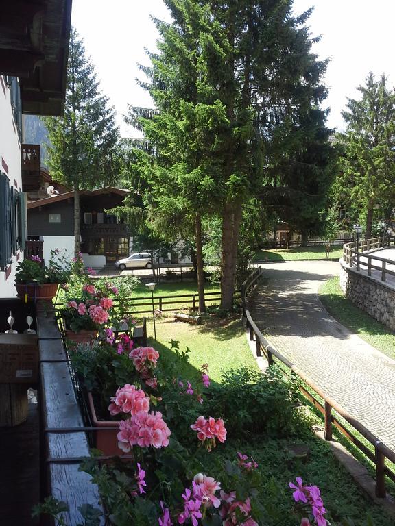 Appartamento Niki Campitello Campitello di Fassa Dış mekan fotoğraf